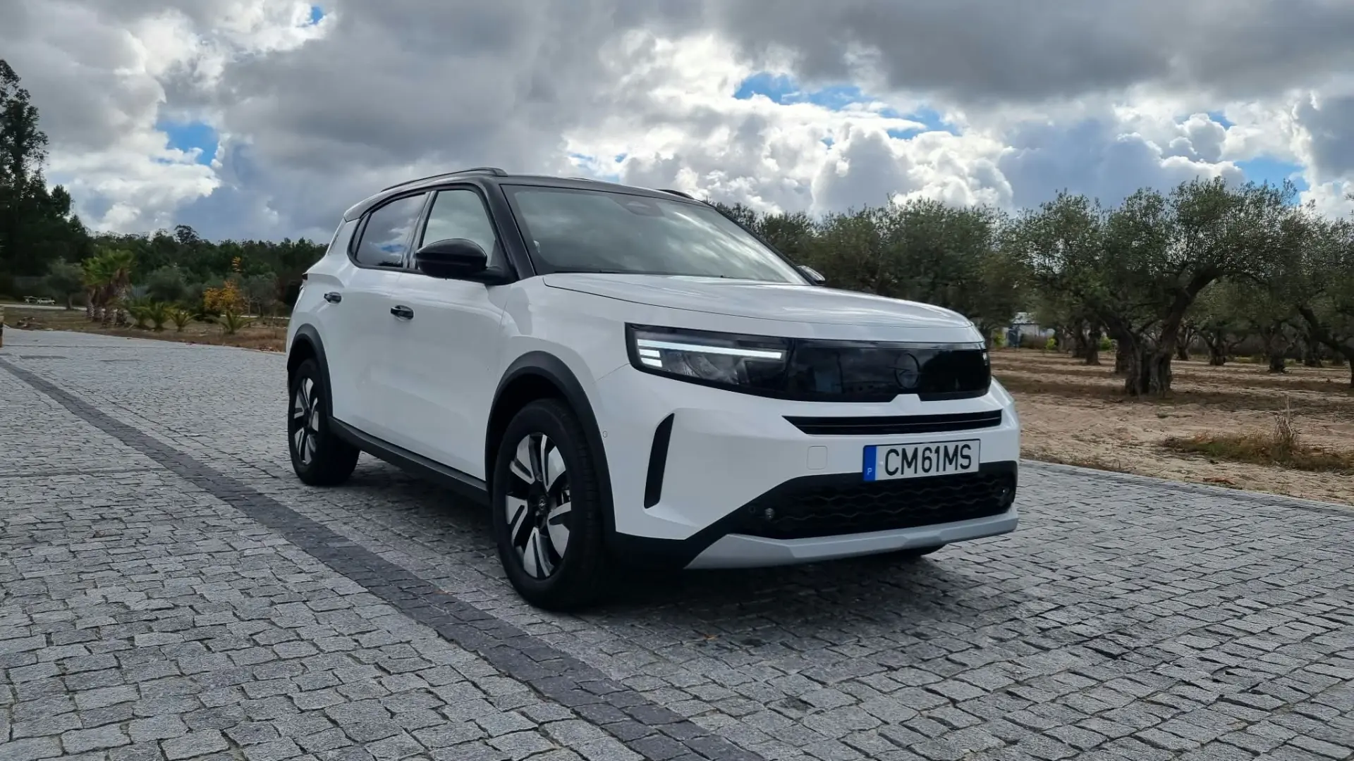 Opel Frontera 1.2 Hybrid GS eDCT 4