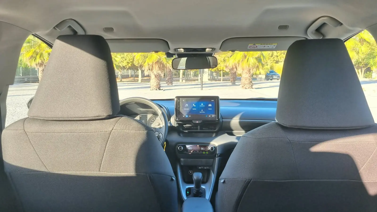 Mazda 2 1.5 L Hybrid VVT-i Centre-Line 13
