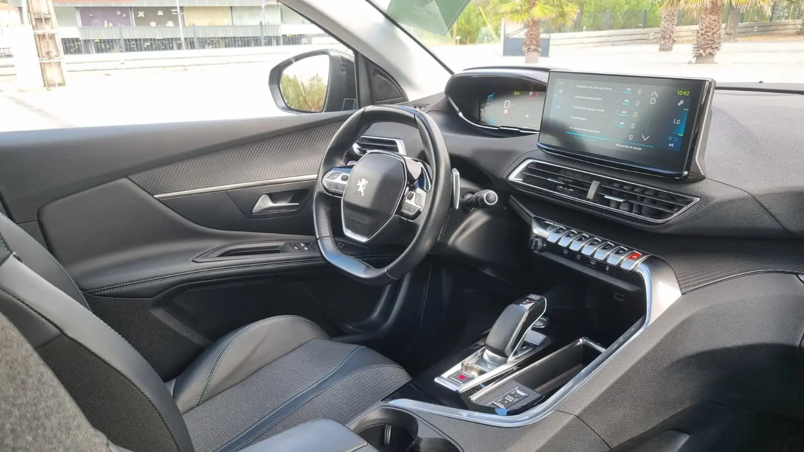 Peugeot 3008 1.6 Hybrid Allure e-EAT8 10