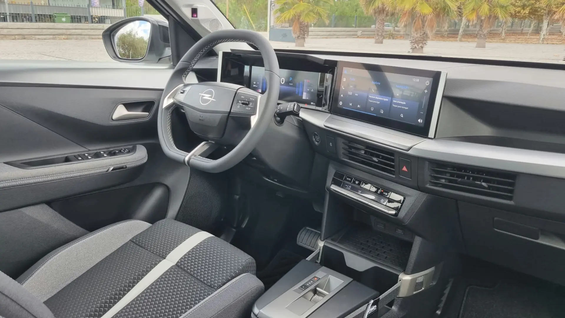Opel Frontera 1.2 Hybrid GS eDCT 10