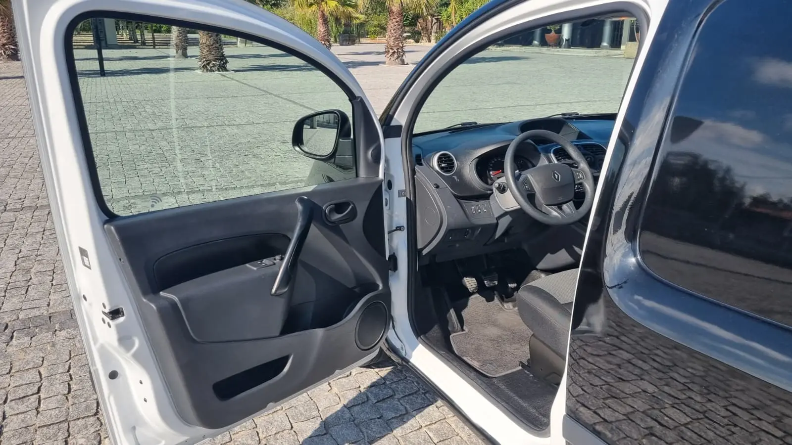 Renault Kangoo Outro 11