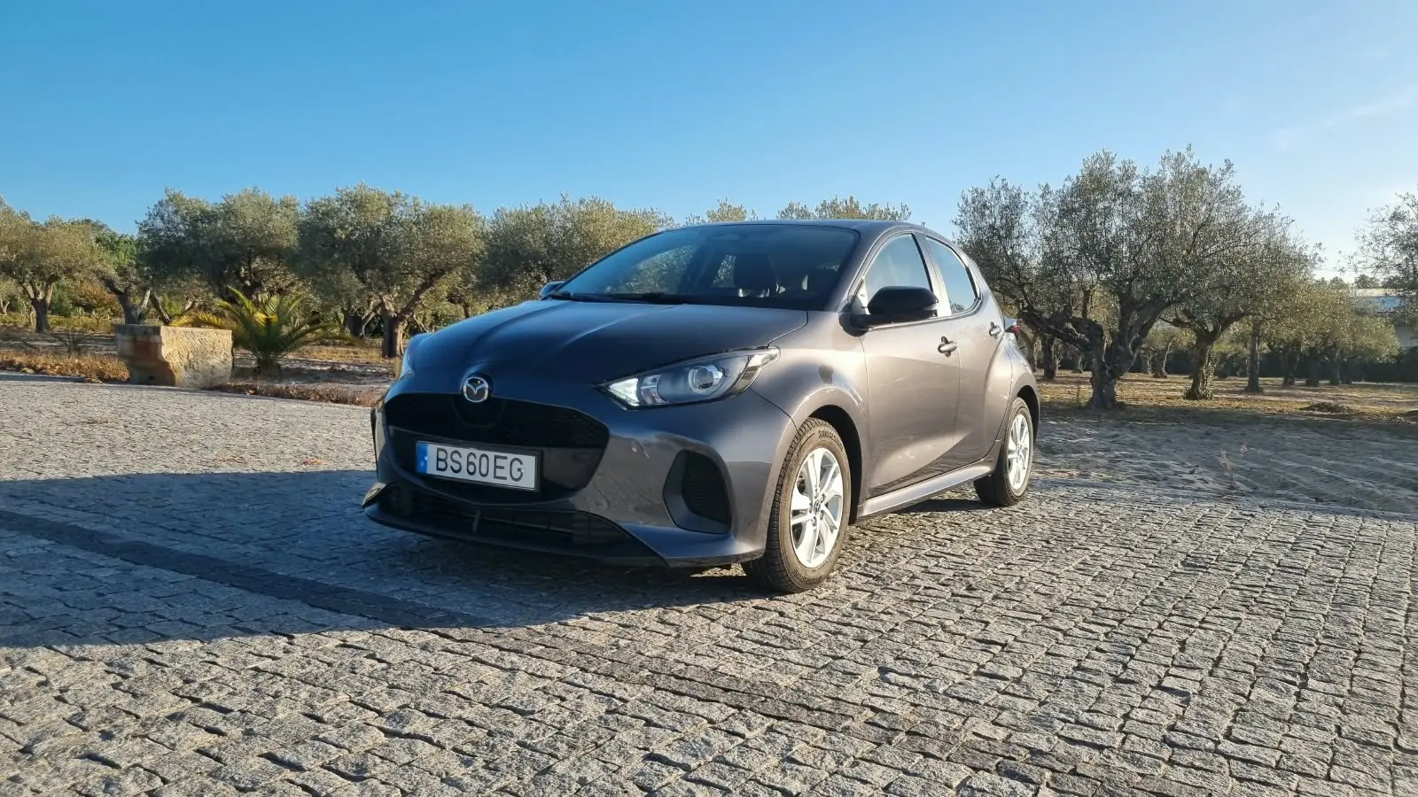 Mazda 2 1.5 L Hybrid VVT-i Centre-Line 1