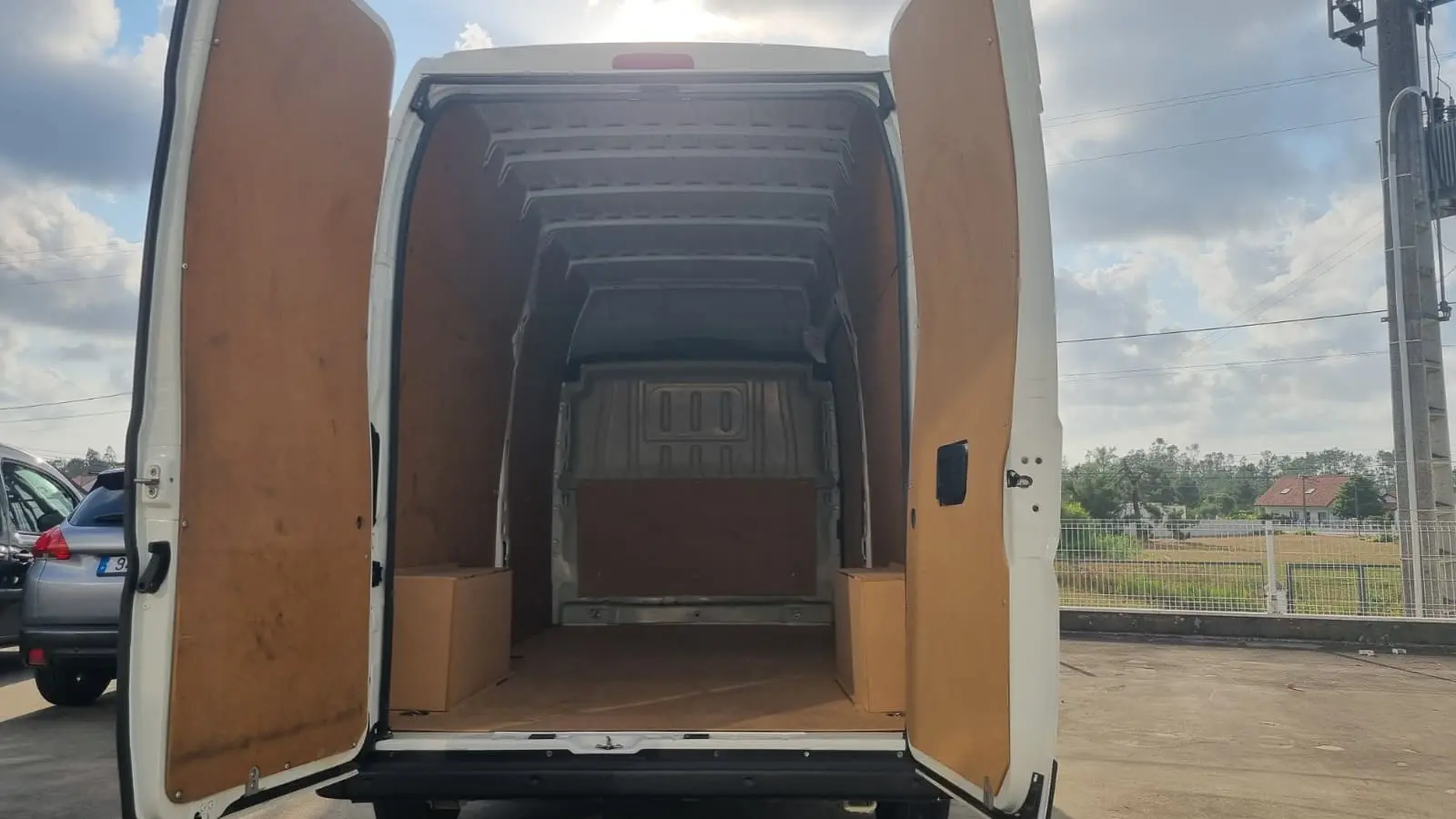 Peugeot Boxer 2.2 BlueHDi 335 L3 CD 13