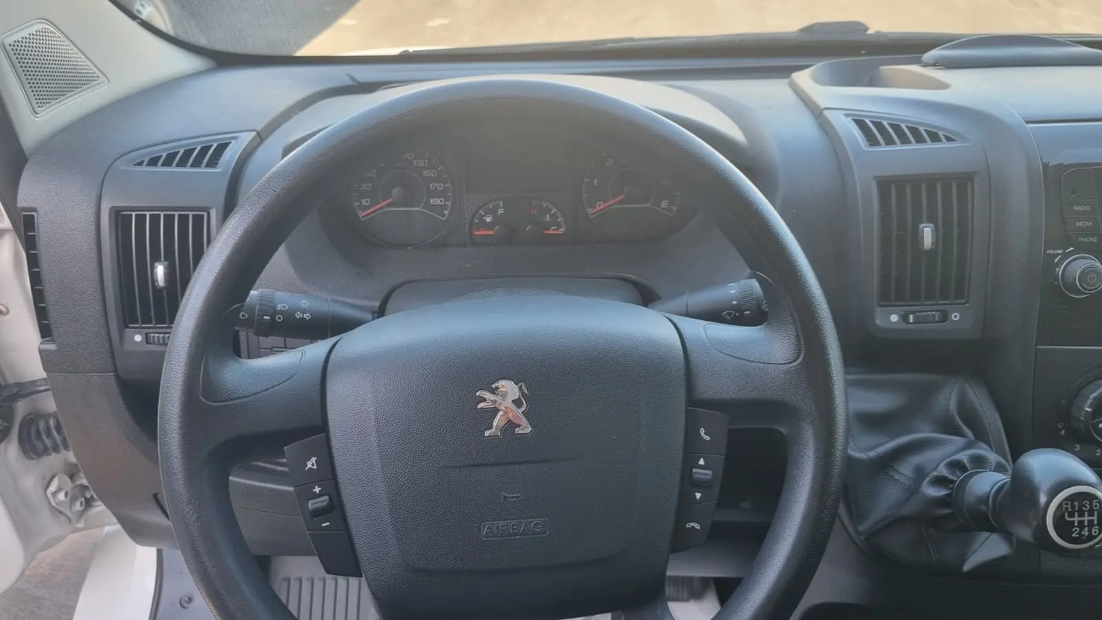 Peugeot Boxer 2.2 BlueHDi 335 L3 CD 7