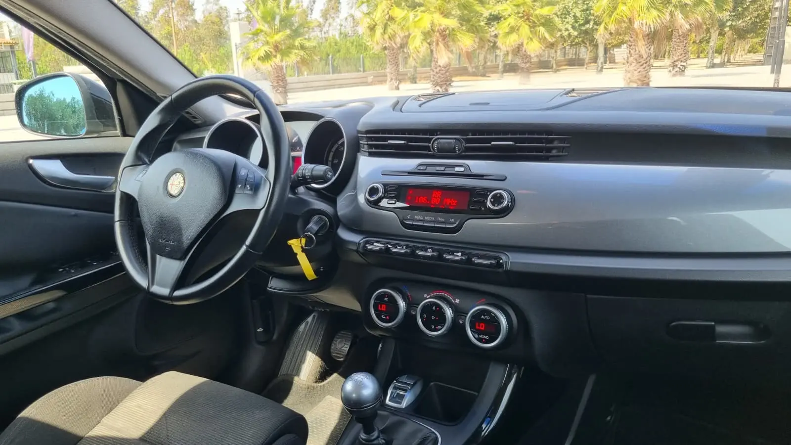 Alfa Romeo Giulietta 1.6 JTDM Distinctive 10