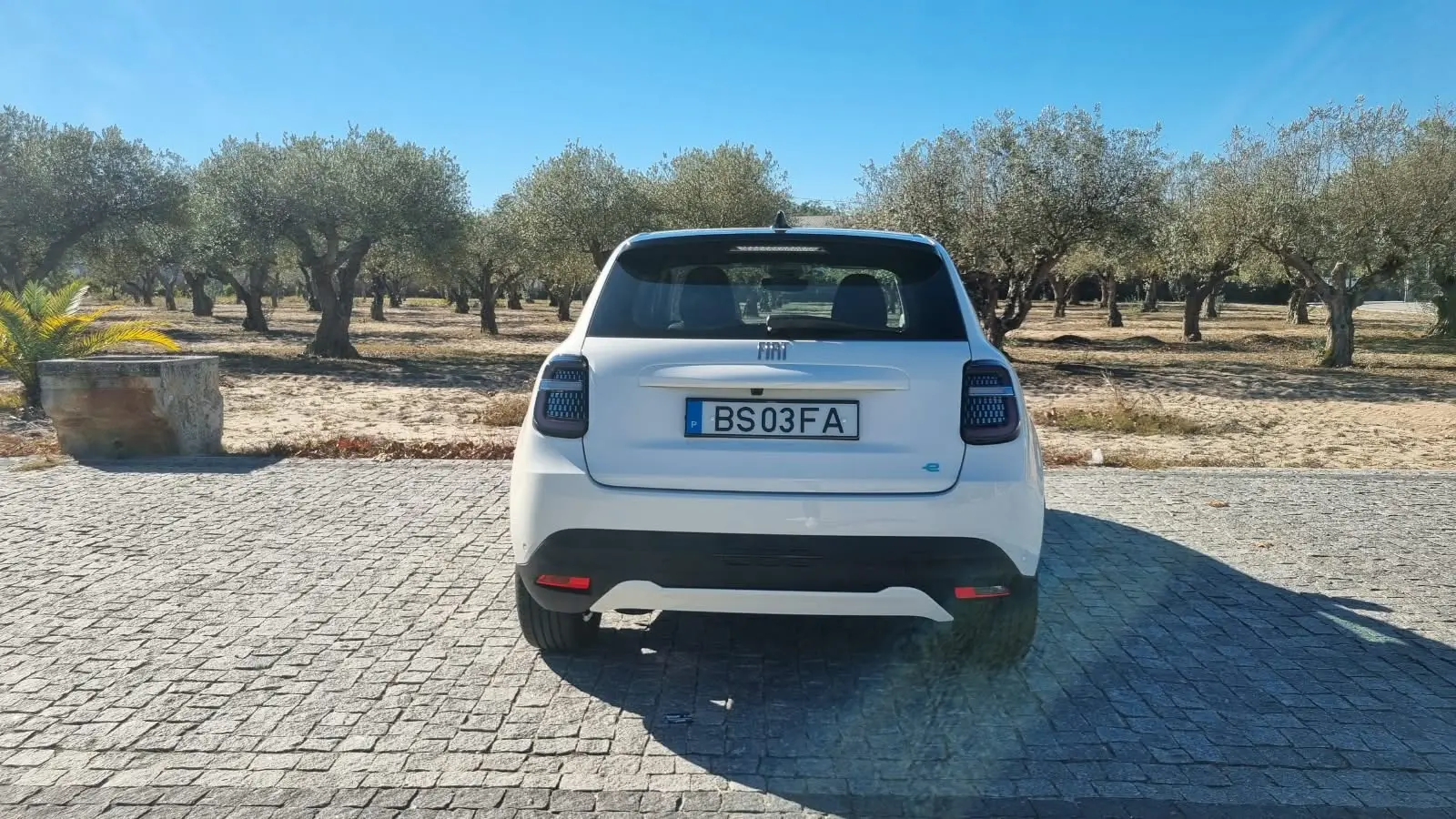Fiat 600e 54 kWh (RED) 6