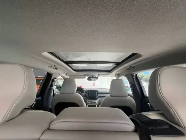 Volvo XC 40 1.5 T2 Plus Dark Auto 15