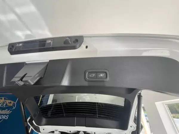 Volvo XC 40 1.5 T2 Plus Dark Auto 20