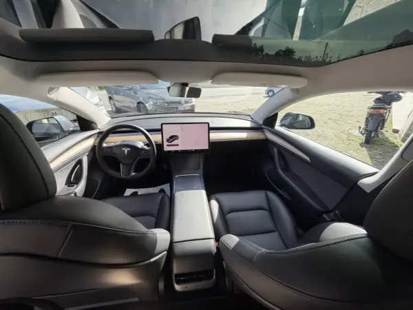 Tesla Model 3 Standard Range Plus RWD 10