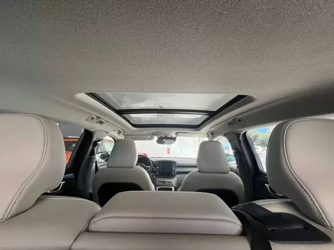 Volvo XC 40 1.5 T2 Plus Dark Auto 15