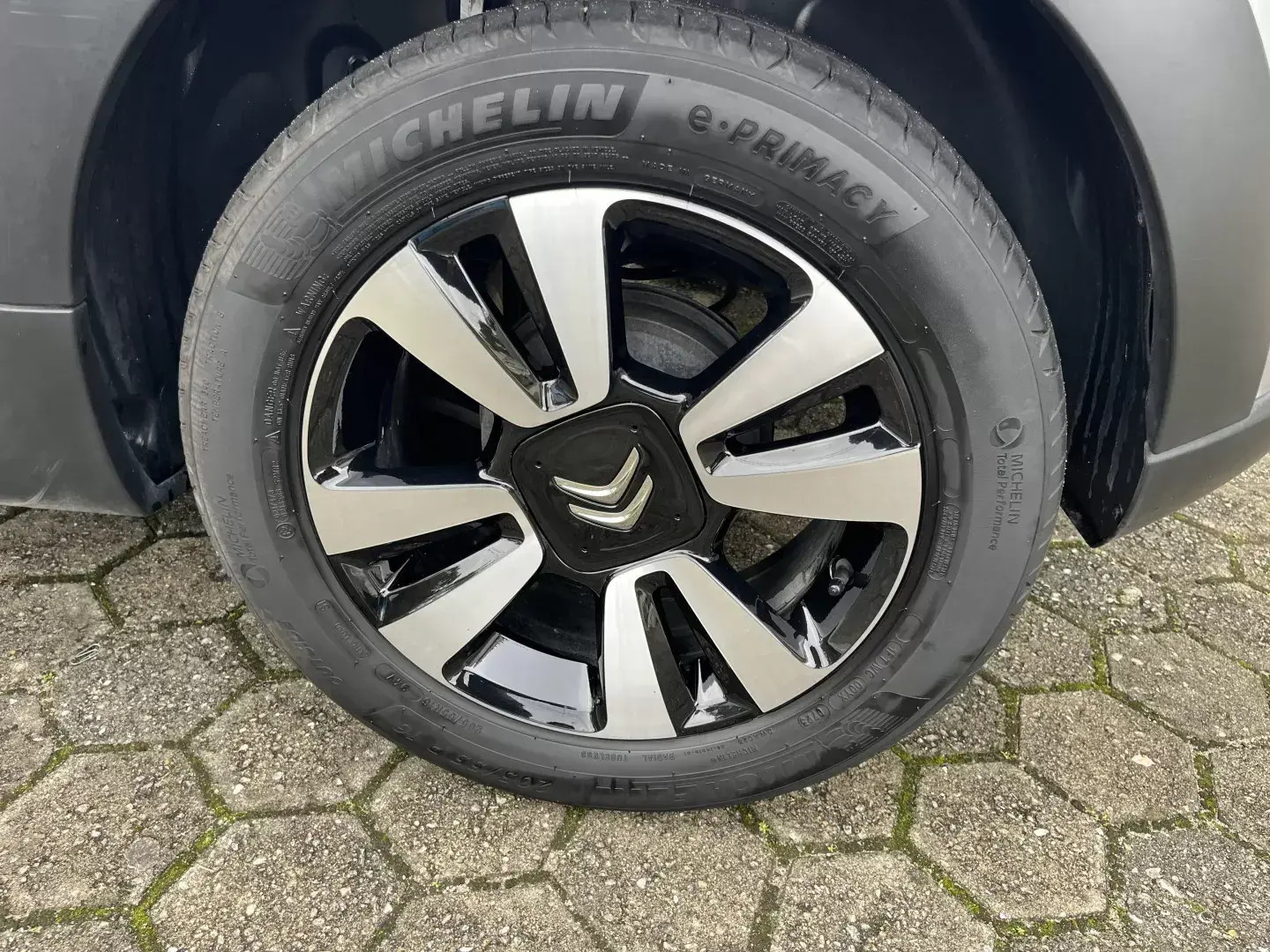 Citroën C3 1.2 PureTech Shine 8