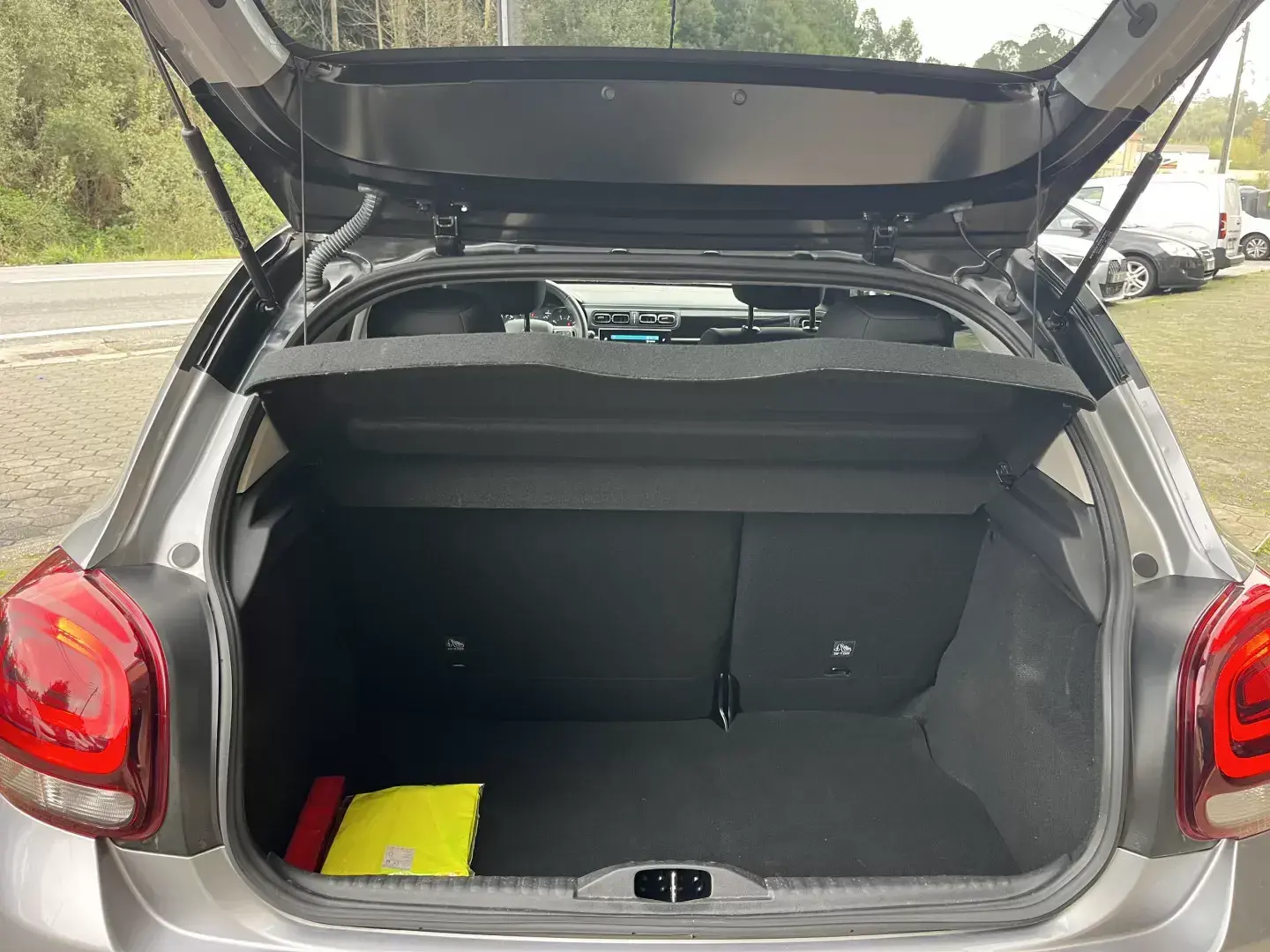 Citroën C3 1.2 PureTech Shine 6