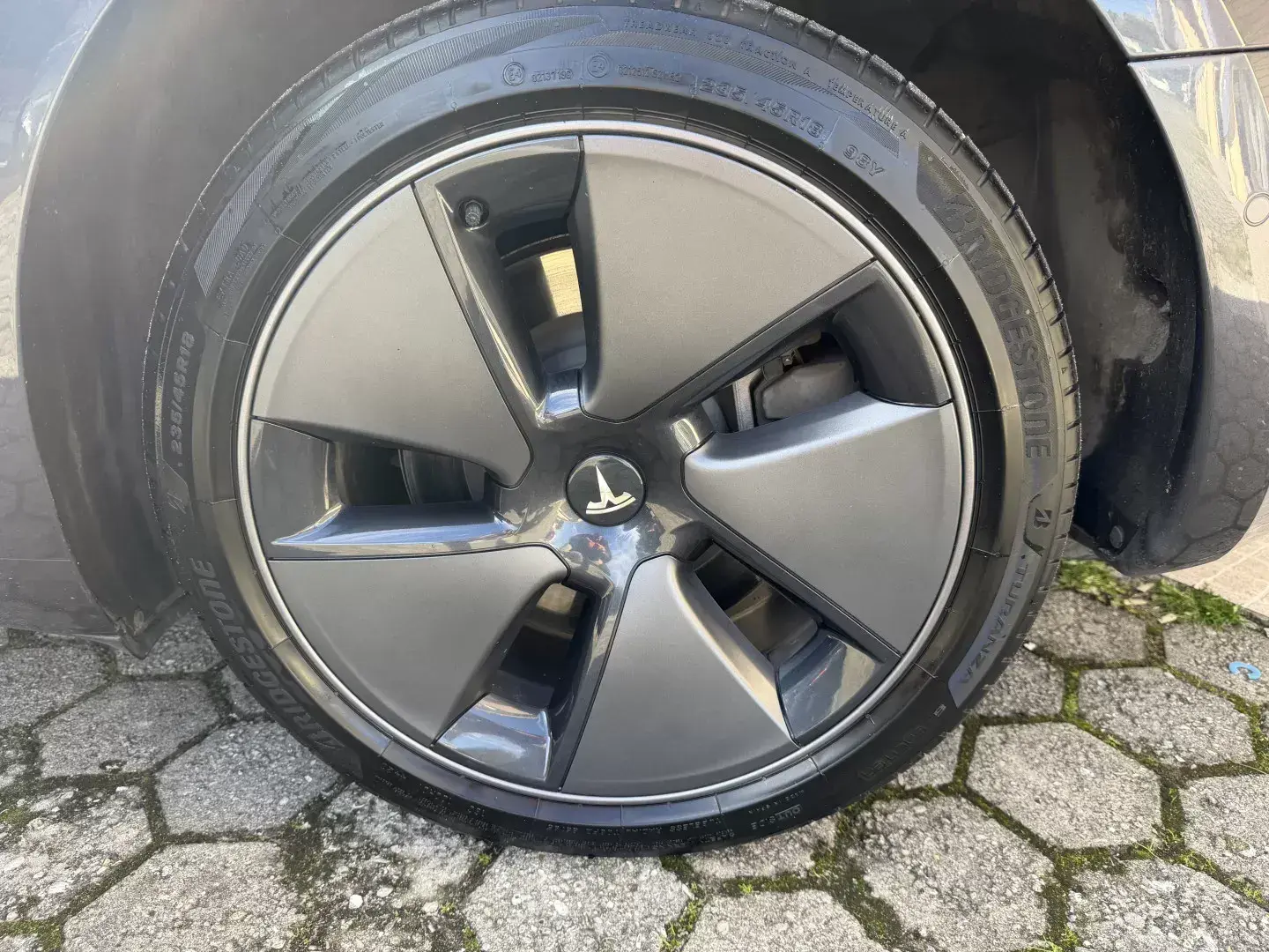 Tesla Model 3 Standard Range Plus RWD 12