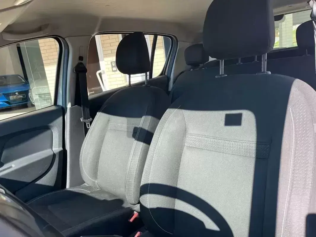 Dacia Sandero Outro 11