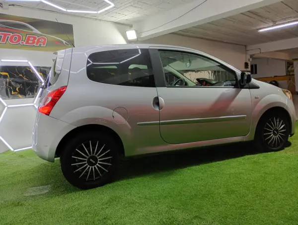 Renault Twingo 32