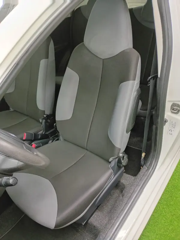 Citroen C1 1.0 Attraction 8