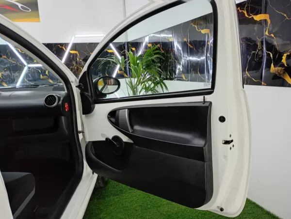Citroen C1 1.0 Attraction 13