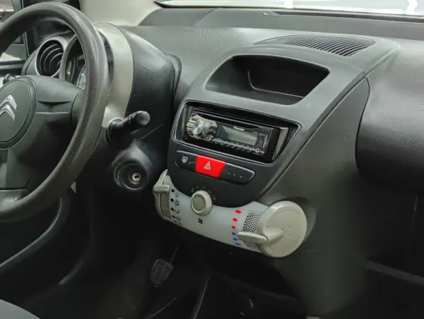 Citroen C1 1.0 Attraction 15