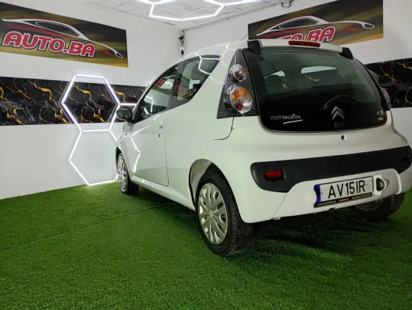 Citroen C1 1.0 Attraction 19