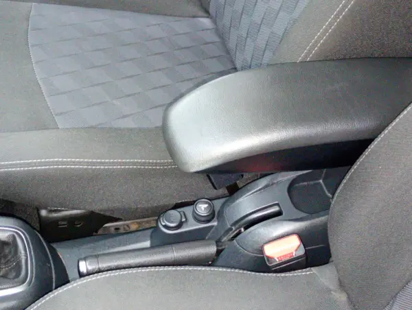 Citroen C-Elysée 1.6 BlueHDi Exclusive 18