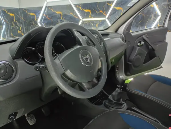 Dacia Duster 1.5 dCi SL Urban Explorer 7