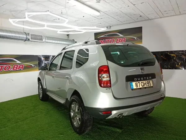 Dacia Duster 1.5 dCi SL Urban Explorer 23
