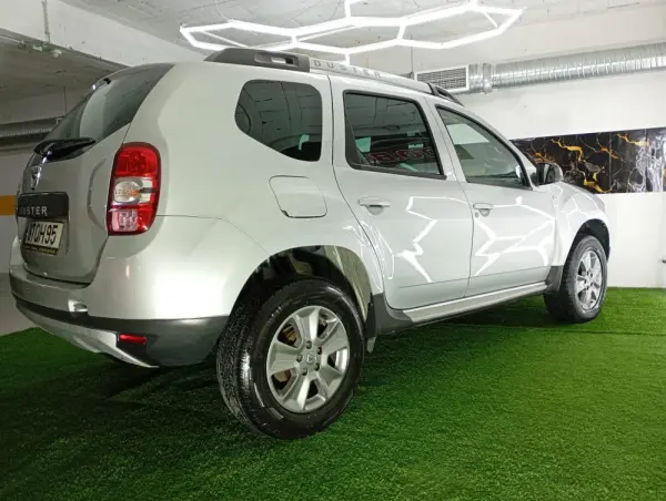 Dacia Duster 1.5 dCi SL Urban Explorer 29