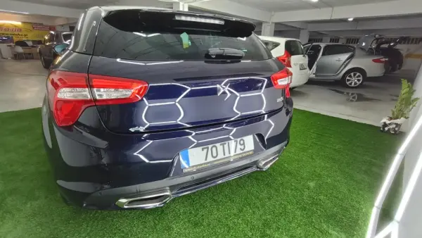 DS DS5 1.6 BlueHDi Chic 40