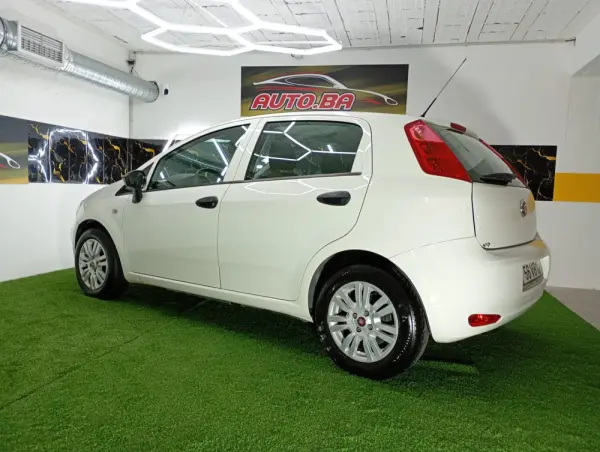 Fiat Punto 1.3 M-Jet Easy S&S 27