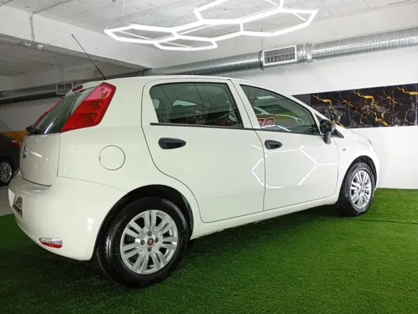 Fiat Punto 1.3 M-Jet Easy S&S 33
