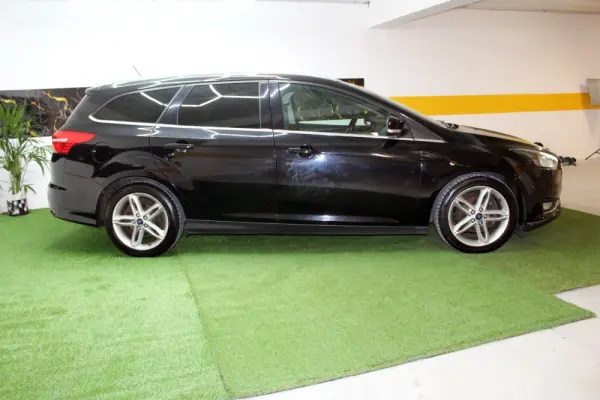 Ford Focus SW 1.5 TDCi Titanium 10