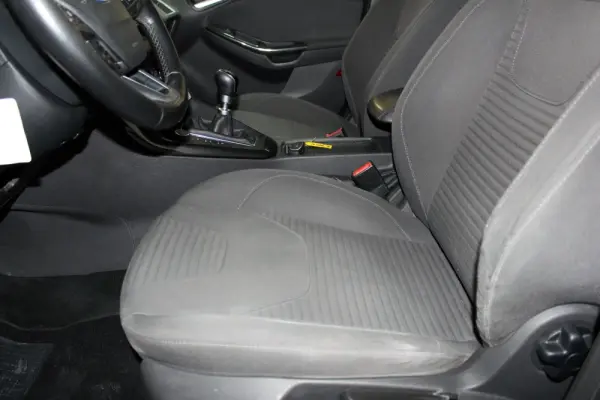 Ford Focus SW 1.5 TDCi Titanium 14