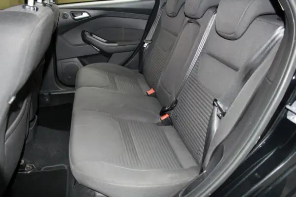 Ford Focus SW 1.5 TDCi Titanium 32