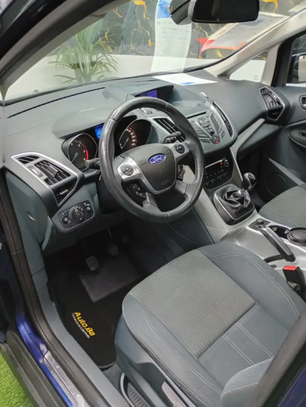 Ford Grand C-Max 1.6 TDCi Titanium S/S 8