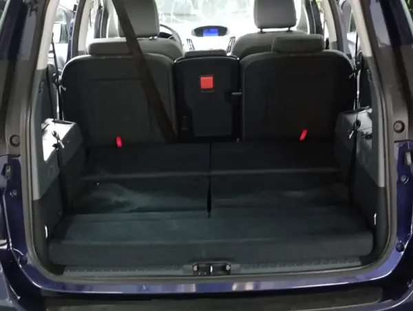 Ford Grand C-Max 1.6 TDCi Titanium S/S 12