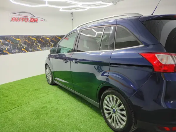 Ford Grand C-Max 1.6 TDCi Titanium S/S 19
