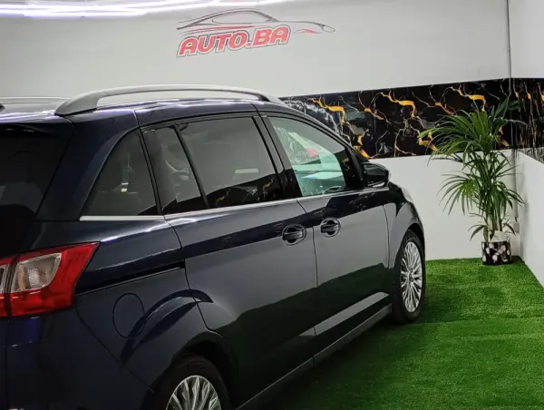Ford Grand C-Max 1.6 TDCi Titanium S/S 22