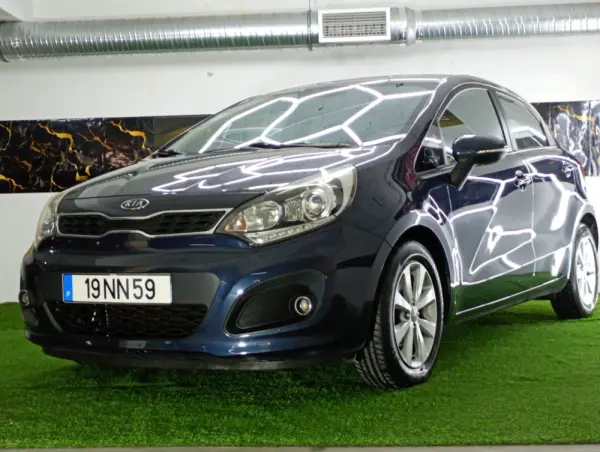 Kia Rio 1.2 CVVT EX 3