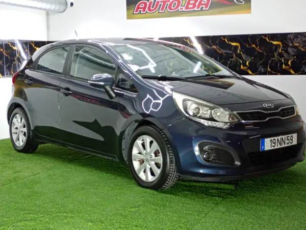 Kia Rio 1.2 CVVT EX 8