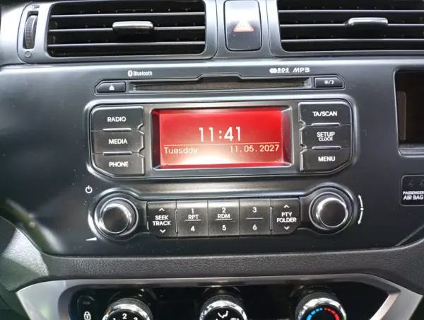 Kia Rio 1.2 CVVT EX 16
