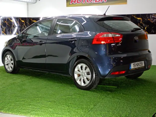 Kia Rio 1.2 CVVT EX 27
