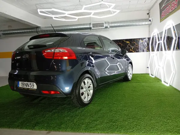 Kia Rio 1.2 CVVT EX 30