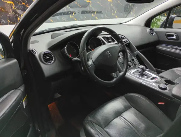 Peugeot 3008 2.0 HDi Hybrid4 Limited Edition 6
