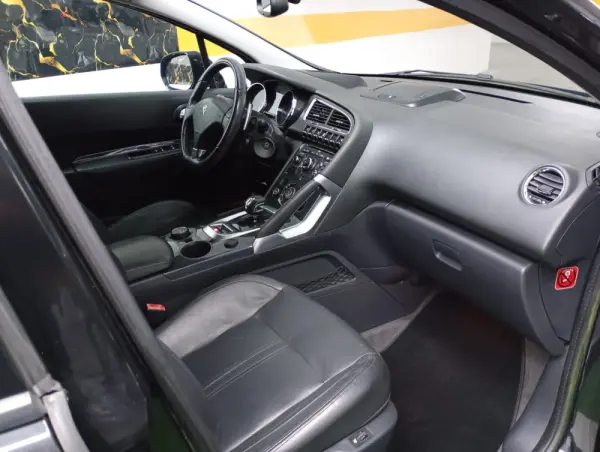 Peugeot 3008 2.0 HDi Hybrid4 Limited Edition 11