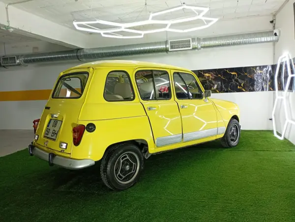Renault 4 1.1 GTL 23