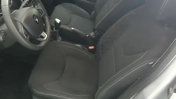Renault Clio Sport Tourer 0.9 TCe Limited Edition 14