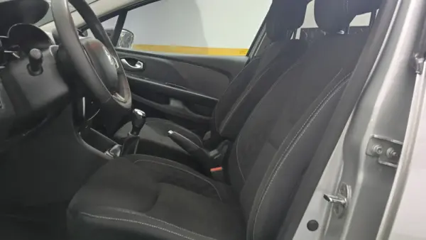 Renault Clio Sport Tourer 0.9 TCe Limited Edition 16
