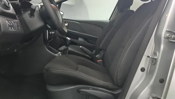 Renault Clio Sport Tourer 0.9 TCe Limited Edition 17