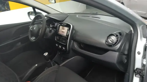 Renault Clio Sport Tourer 0.9 TCe Limited Edition 29