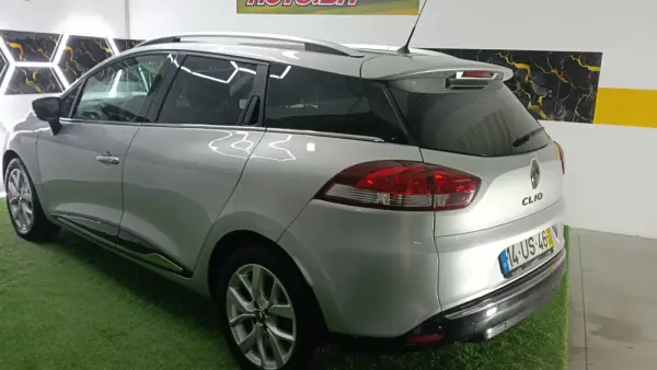 Renault Clio Sport Tourer 0.9 TCe Limited Edition 31